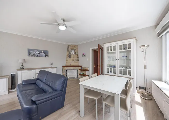 Lecomte - The Shoreline Escape 169 Ostende